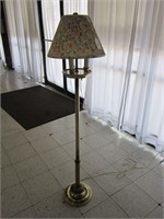 BRASS BASE FLOOR LAMP