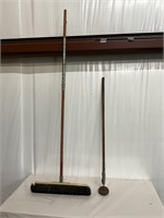 Shop broom/yard magnet
