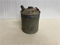 Vintage metal fuel can, missing lid