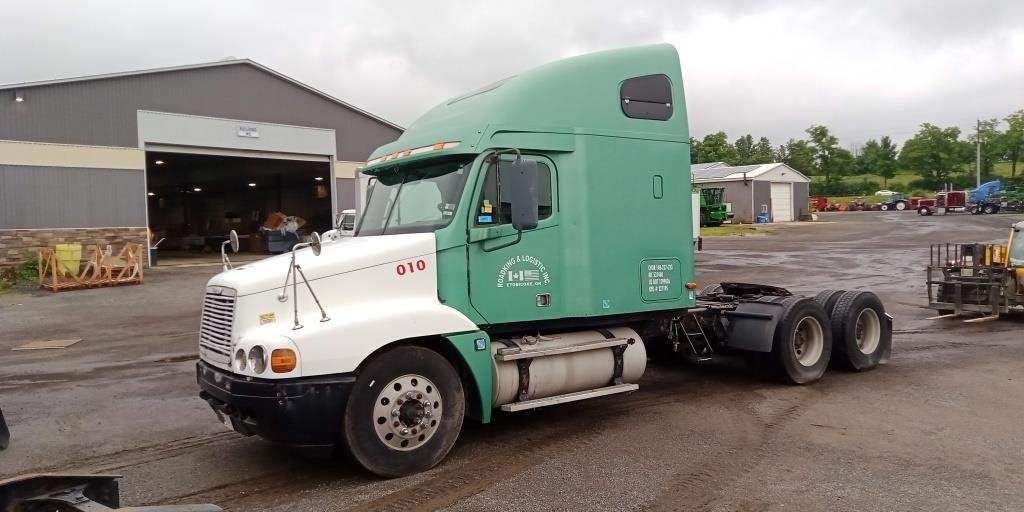 2003 Freightliner Conventional T/A Highway Truck