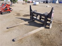 WBM 72" Wheel Loader Forks