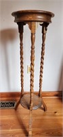 Antq Oak Twisted Spindle Leg Plant Stand