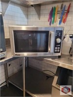 Commercial Microwave Amana Model RCS10DSE, SN