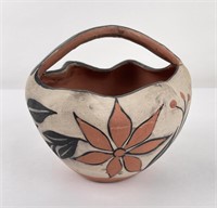 Santo Domingo Pueblo Handled Indian Pot Basket