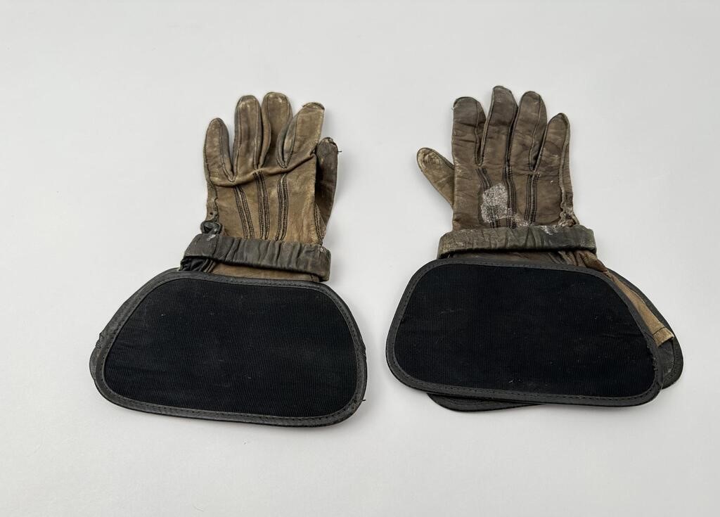 Antique Motorcycle Gloves