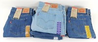 * 7 prs of New Women's Levi's Jeans - Sizes 27 to