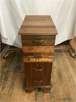 SIDE TABLE WITH 4  DRAWERS