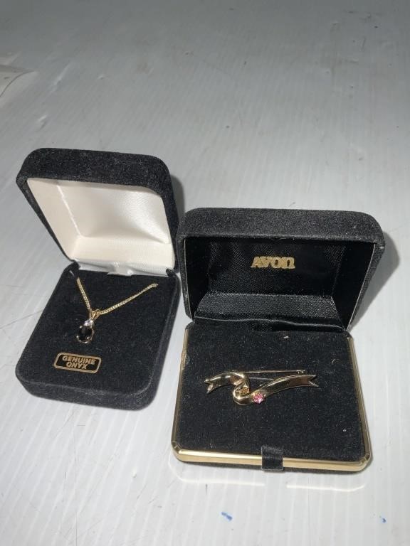 BLACK ONYX NECKLACE AND AVON 1983 PIN