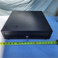 Cash drawer with key