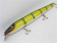 LARGE JERRY SMITH FISHING LURE DISPLAY 27L