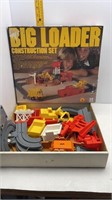 BIG LOADER CONSTRUCTION SET IN BOX BY TOMY