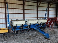 Kinze 3000 6 Row 30" Planter