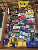 FLAT OF VARIOUS HOT WHEEL & OTHER VECHICLES