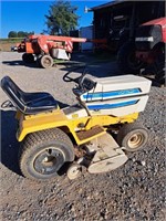 Cub Cadet 1450 Lawn Tractor