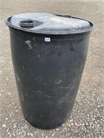 LARGE CLEAN PLASTIC DRUM