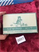 VTG Kitten Sewing Kit