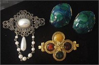 Beautiful Vintage Lot of Brooches & Earrings