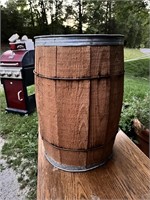 Nice Vintage Wood Nail Keg