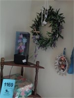 Wreathes, floral lamp, jewelry box