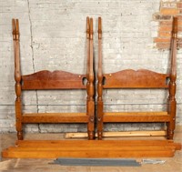 Pair of Single Woodcraft Single Poster Beds
