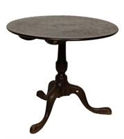 18th C Queen Anne Tilt Top Table