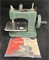BESTY ROSS W/ BOOKLET CHILD'S SEWING MACHINE