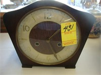 1950’s Smith’s oak mantel clock.