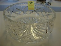 Heavy 8" star cut crystal bowl.