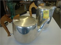 Picquot ware teapot and hot water jug, ca 1950.
