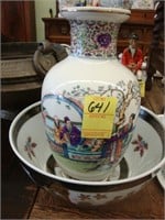 Oriental porcelain vase and decorated Imari bowl.