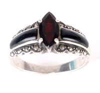 ANTIQUE STERLING SILVER BLACK ONYX LADIES RING