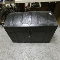 Painted Hump Back Steamer Trunk