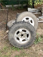 16 Inch Mud Tires (barely used)