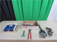 1" Receiver with 2" Ball, Fencing Pliers,