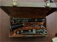 clarinet with hard case