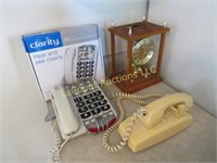 large button phone anniversary type clock wall