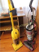 2 vacuum cleaners bissell and Eureka
