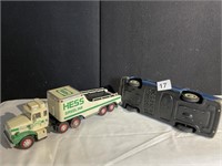 MARX TRAIN 25370 W/ BOX AND TRACK AND TRANSFORMER