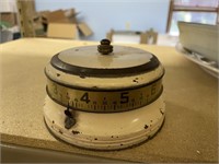 VINTAGE 1930:s  lux tape measure clock made in