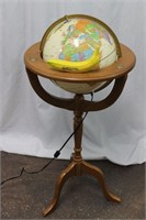 UL Globe Lamp on Base