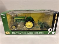 John Deere Collector 420 Toy Tractor W/KBL Disc