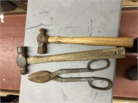 2 HAMMERS AND 1 TIN SNIPS