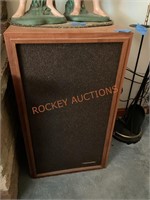 Vintage, realistic speakers set of two