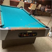 Vintage Gotham, 8 foot pool table
