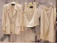 11 - LADIES' DESIGNER CLOTHING (G176)