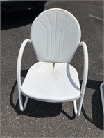 Vintage White Metal Chair