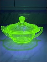 Green Uranium Glass Sugar Bowl & Lid by Anchor