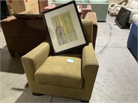 32” GREEN CHAIR AND ART FRAME