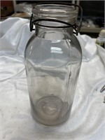 10" old Jar