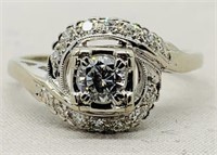 14KT WHITE GOLD .43CTS DIAMOND RING FEATURES